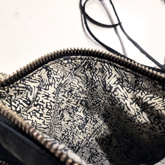 Rebecca Minkoff leather crossbody purse - Picture 10 of 12